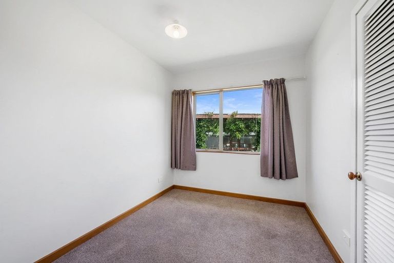 Photo of property in 10 Merewhira Road, Paremoremo, Albany, 0793