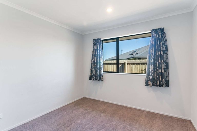 Photo of property in 100 Strauss Drive, Rolleston, 7614