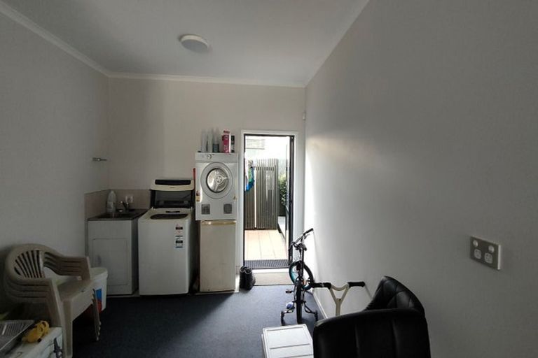 Photo of property in 4 Nohoanga Road, Karaka, Papakura, 2113