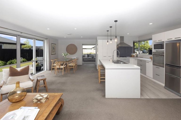 Photo of property in 99 Rannoch Drive, Broomfield, Christchurch, 8042