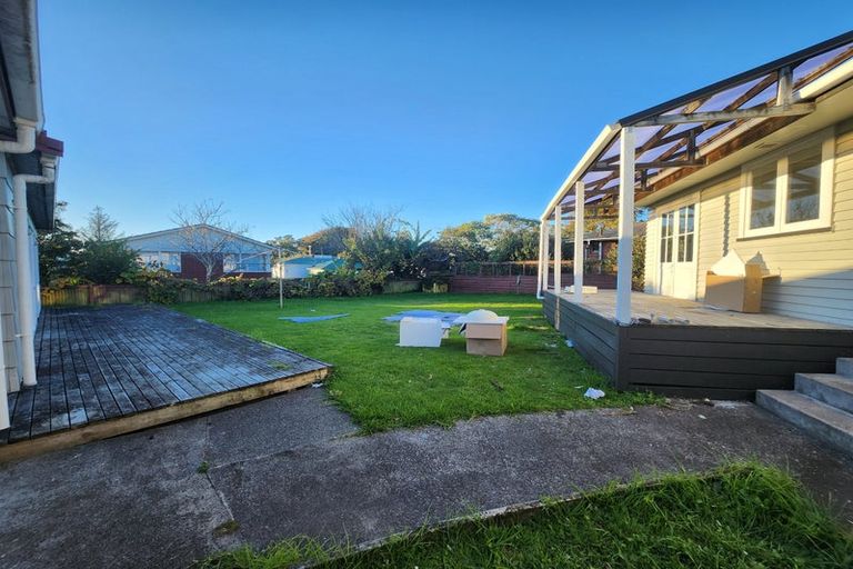 Photo of property in 216 Russell Road, Manurewa, Auckland, 2102