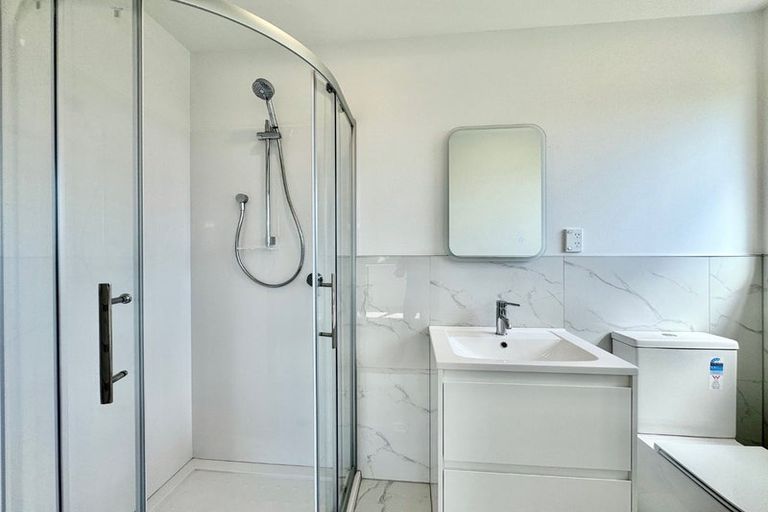 Photo of property in 30e Mack Place, Red Hill, Papakura, 2110