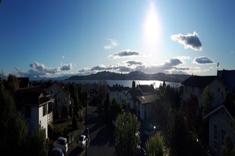 Photo of property in 11 Gladstone Grove, Richmond Heights, Taupo, 3330