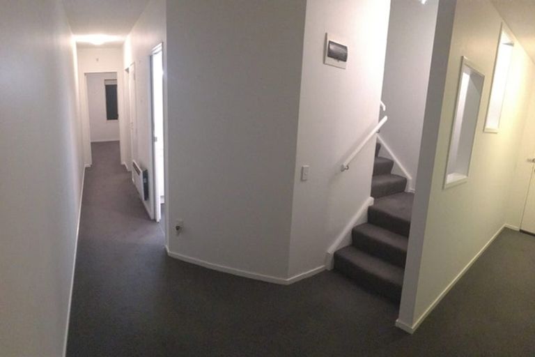 Photo of property in Luxford Villas, 115/72 Herald Street, Berhampore, Wellington, 6023