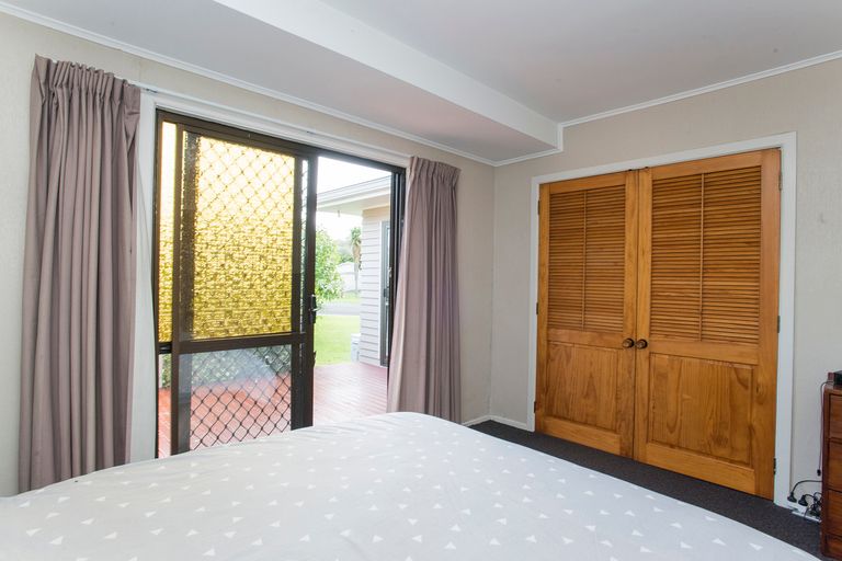 Photo of property in 1 Keiha Street, Riverdale, Gisborne, 4010