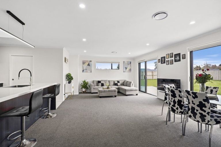 Photo of property in 9 Mary Place, Darfield, 7510