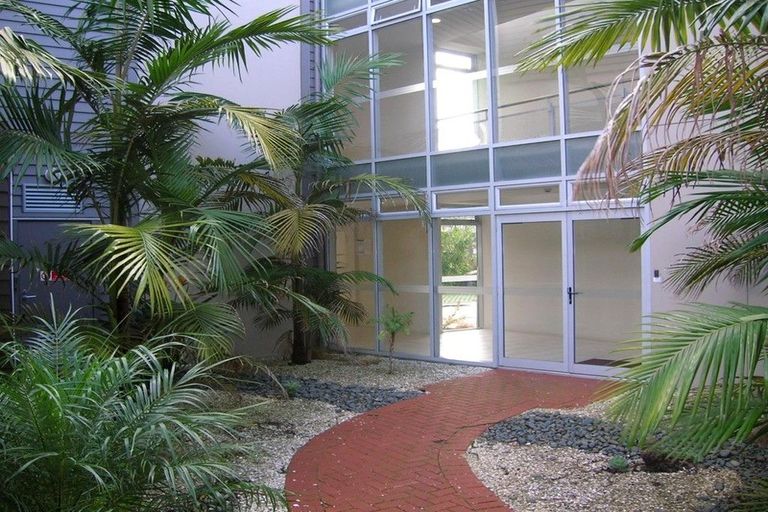 Photo of property in Bay Palms Apartments, 8/30b Bute Road, Browns Bay, Auckland, 0630