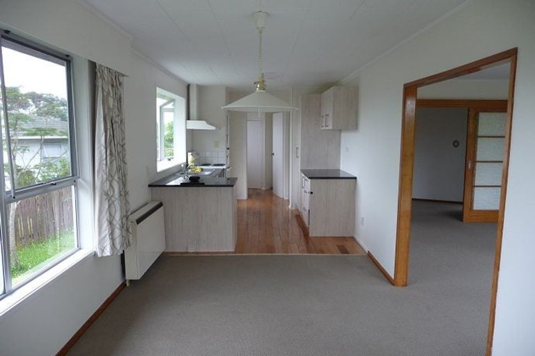 Photo of property in 90 Sycamore Drive, Sunnynook, Auckland, 0620