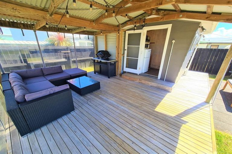 Photo of property in 142 The Fairway, Matarangi, Whitianga, 3592