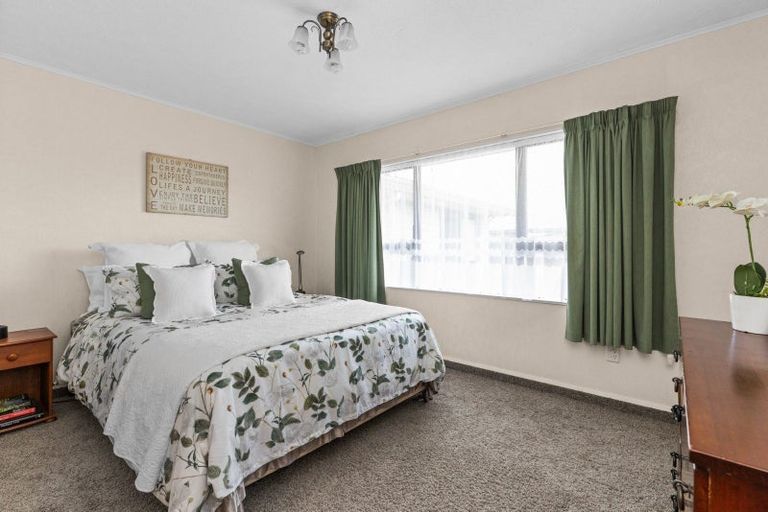 Photo of property in 149 Tait Drive, Greenmeadows, Napier, 4112