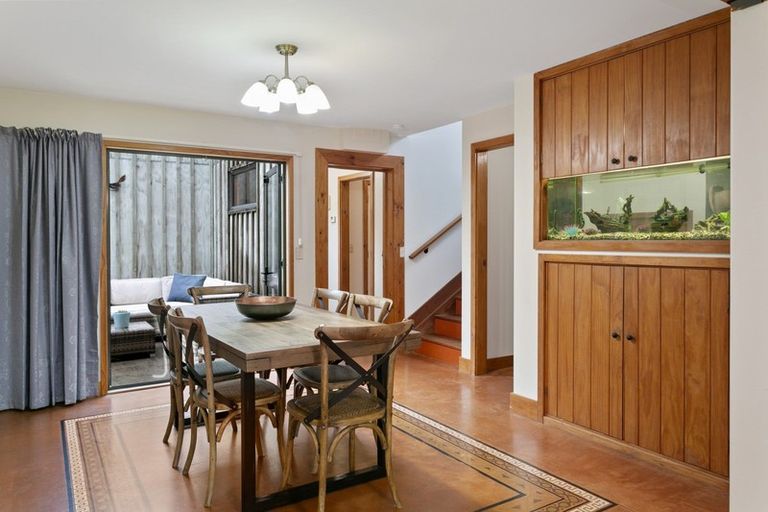 Photo of property in 6 Astelia Way, Waipahihi, Taupo, 3330