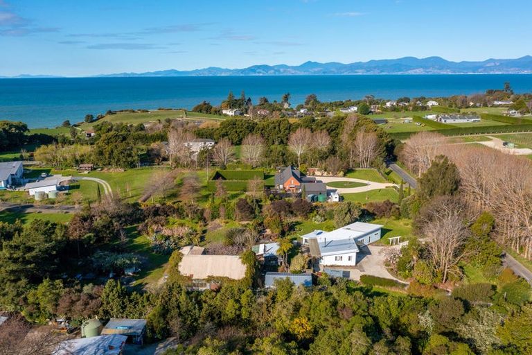Photo of property in 147 Kina Beach Road, Tasman, Upper Moutere, 7173