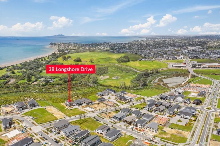 Photo of property in 38 Longshore Drive, Long Bay, Auckland, 0630