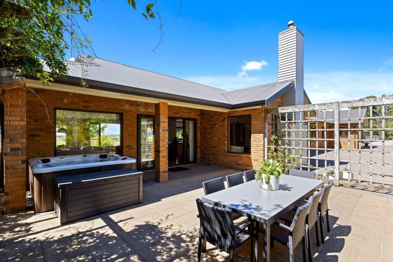 Photo of property in 15 Joblin Road, Wainui, Silverdale, 0994