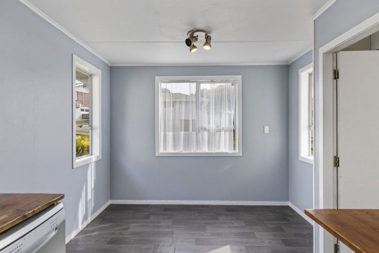 Photo of property in 125 Pembroke Street, Westown, New Plymouth, 4310