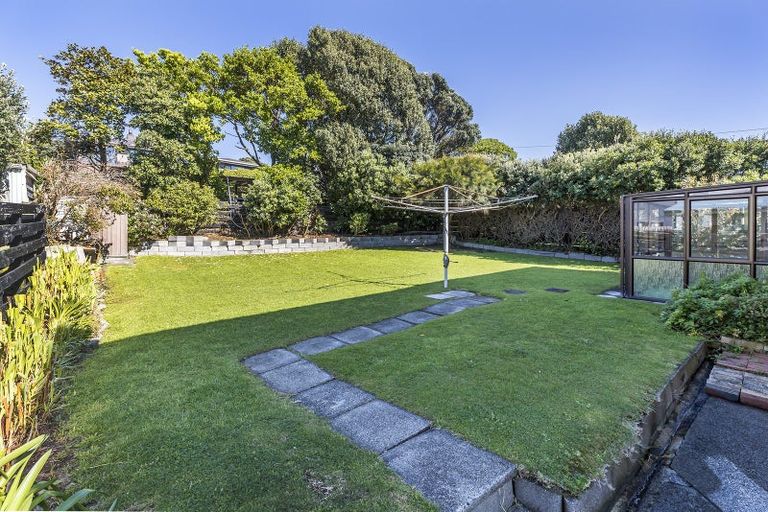 Photo of property in 13 Lambley Road, Titahi Bay, Porirua, 5022