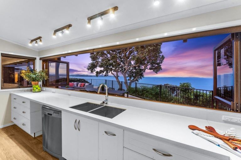 Photo of property in 86 Ardern Avenue, Stanmore Bay, Whangaparaoa, 0932