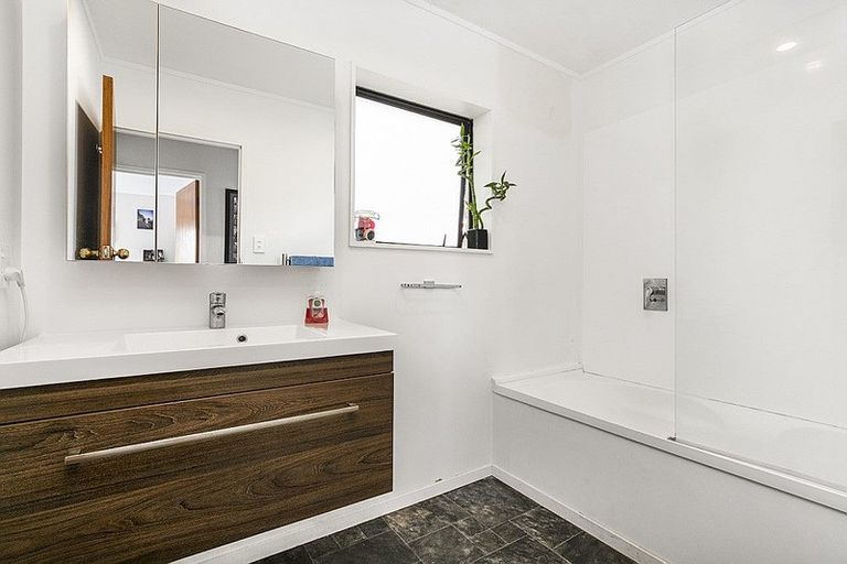 Photo of property in 163 Wellington Street, Pukekohe, 2120