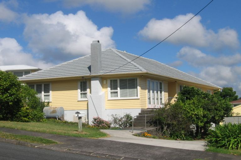 Property details for 4 Gilliam Street, New Lynn, Auckland, 0600