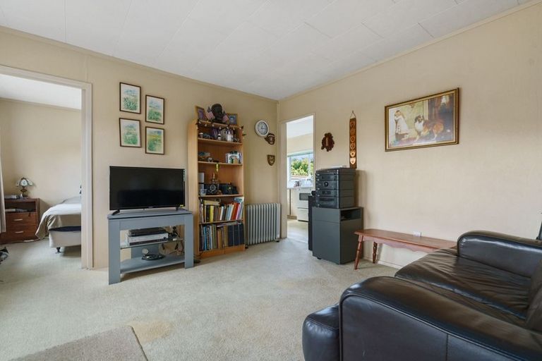 Photo of property in 933a Whangaparaoa Road, Manly, Whangaparaoa, 0930