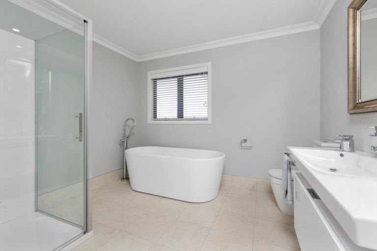 Photo of property in 11 Kiriwai Place, Matua, Tauranga, 3110