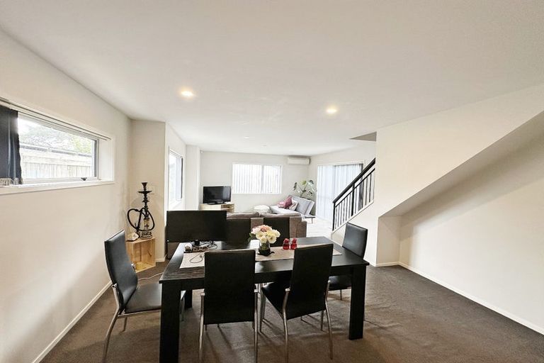 Photo of property in 4 Ruhanui Lane, Pakuranga Heights, Auckland, 2010