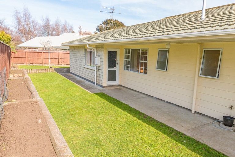 Photo of property in 1 Collier Place, Saint Johns Hill, Whanganui, 4501