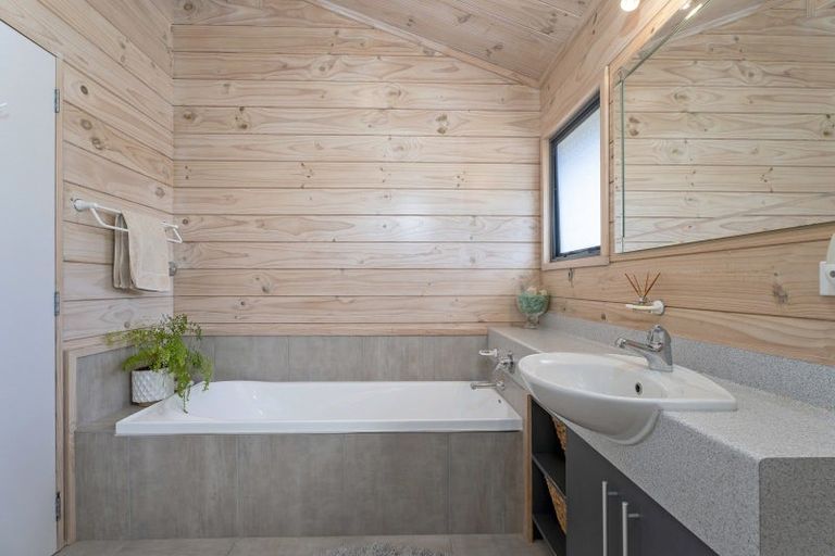 Photo of property in 102 South Highway East, Whitianga, 3510