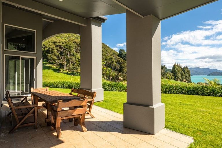 Photo of property in 5564 Kenepuru Road, Waitaria Bay, Picton, 7282