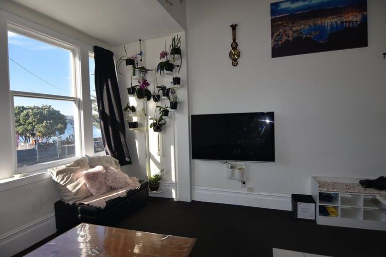Photo of property in 6/41 Home Street, Mount Victoria, Wellington, 6011