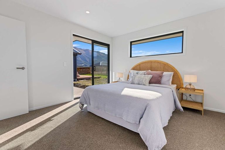Photo of property in 36 Longview Drive, Lake Hawea, 9382