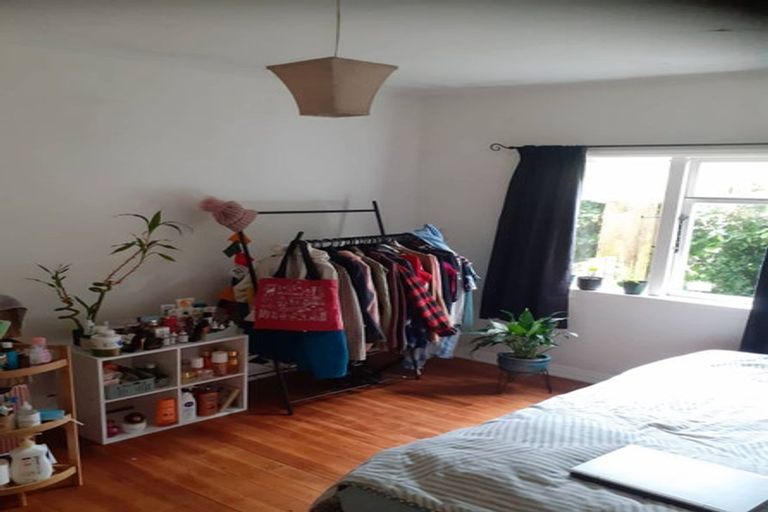 Photo of property in 8 Pimble Avenue, Karori, Wellington, 6012