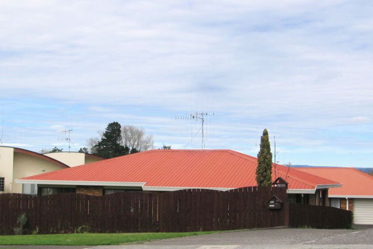 Photo of property in 100 Waihi Road, Judea, Tauranga, 3110