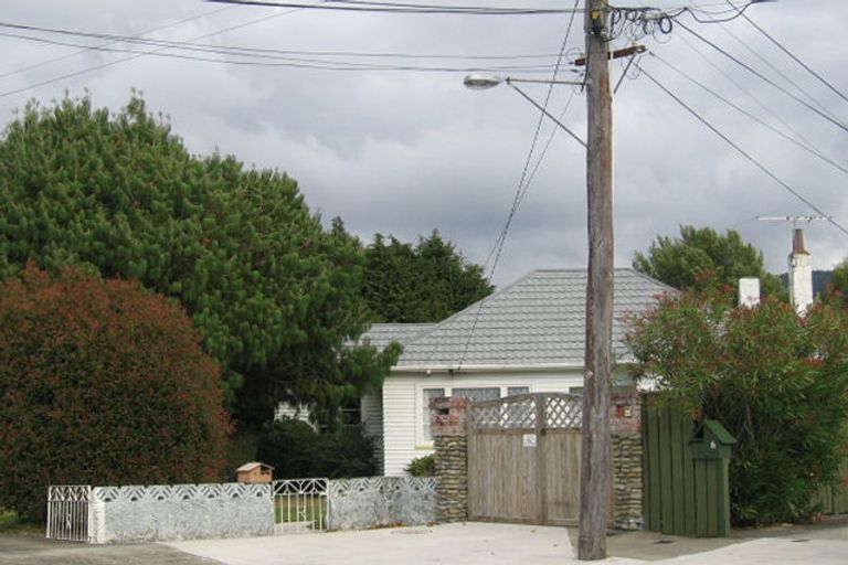 Photo of property in 8a Hood Avenue, Heretaunga, Upper Hutt, 5018