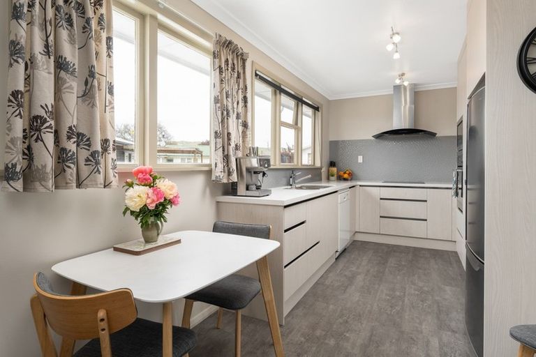 Photo of property in 16 Gill Crescent, Redwoodtown, Blenheim, 7201