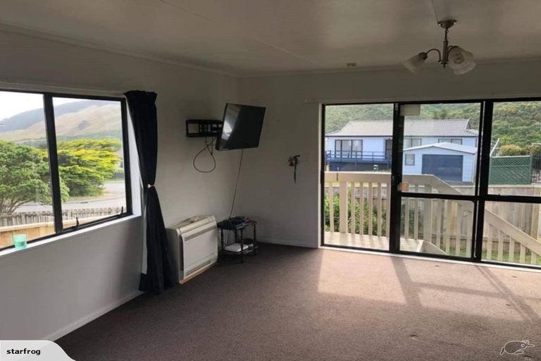 Photo of property in 32 Nassau Avenue, Grenada North, Wellington, 5028