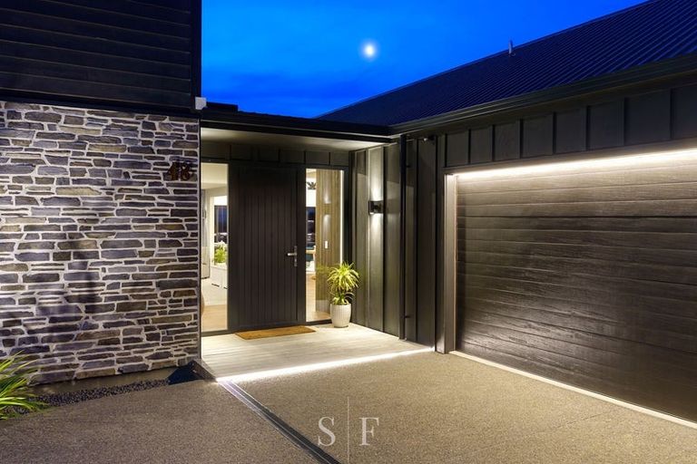 Photo of property in 48 Anderson Park Drive, Waikanae, 5036