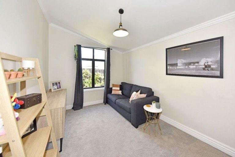 Photo of property in 208 Springfield Road, St Albans, Christchurch, 8014