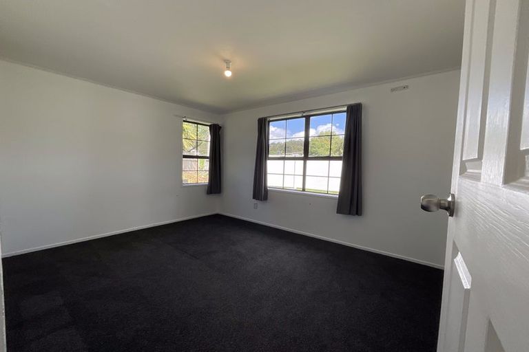Photo of property in 3 Coey Place, Glen Eden, Auckland, 0602