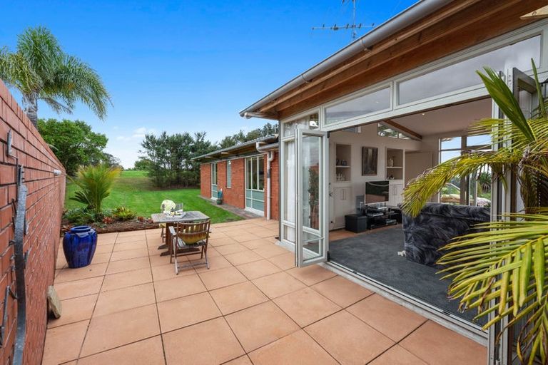 Photo of property in 15 Tudor Park Drive, Whitford, Howick, 2571