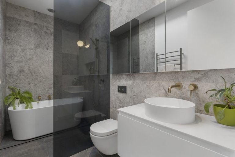 Photo of property in 6 Pine Ridge Terrace, Hauraki, Auckland, 0622