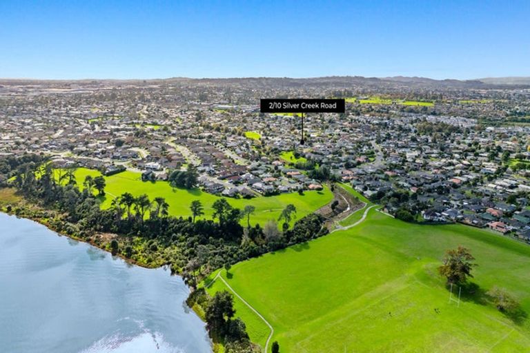 Photo of property in 2/10 Silver Road, Weymouth, Auckland, 2103