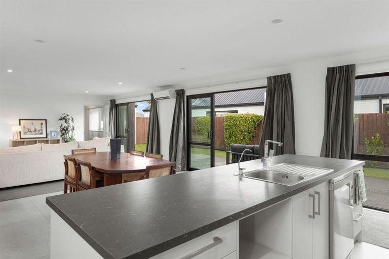 Photo of property in 25 Gallaghan Close, Wigram, Christchurch, 8042