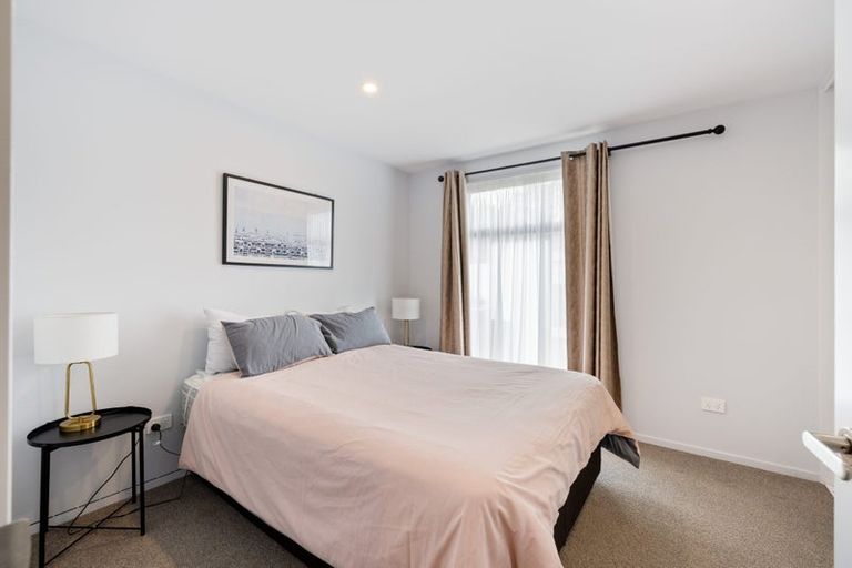 Photo of property in 2/8 New Brighton Road, Shirley, Christchurch, 8061