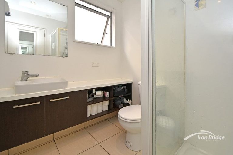 Photo of property in 4/318 Barbadoes Street, Christchurch Central, Christchurch, 8011