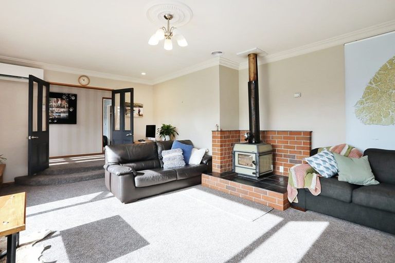 Photo of property in 10 Tui Place, Otatara, Invercargill, 9879