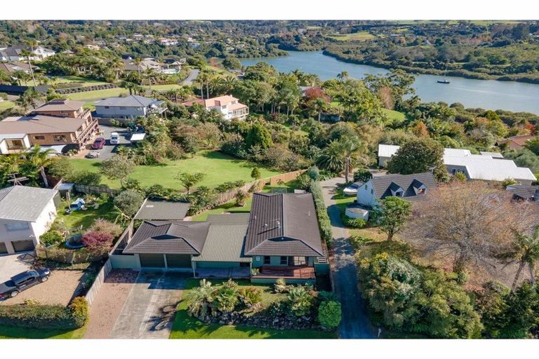 Photo of property in 68 Reinga Road, Kerikeri, 0230