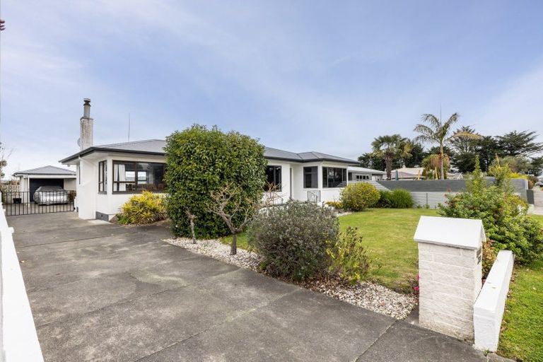 Photo of property in 318 Kennedy Road, Onekawa, Napier, 4110