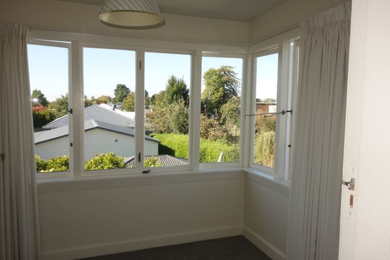 Photo of property in 54 Hamilton Avenue, Ilam, Christchurch, 8041