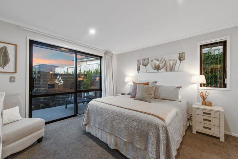 Photo of property in 98 Puhirake Crescent, Pyes Pa, Tauranga, 3112